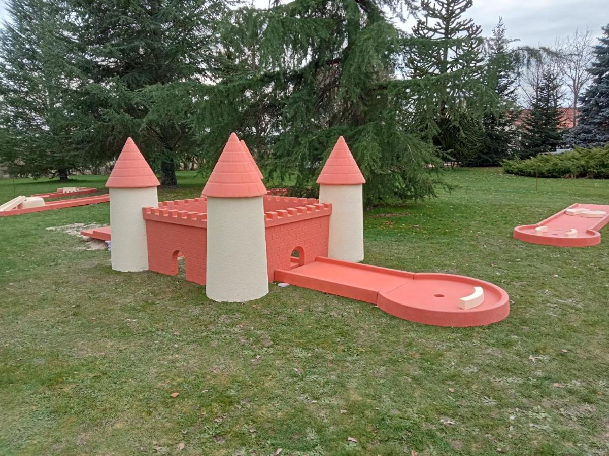 A L'Oree Du Parc Saint-Priest-des-Champs エクステリア 写真