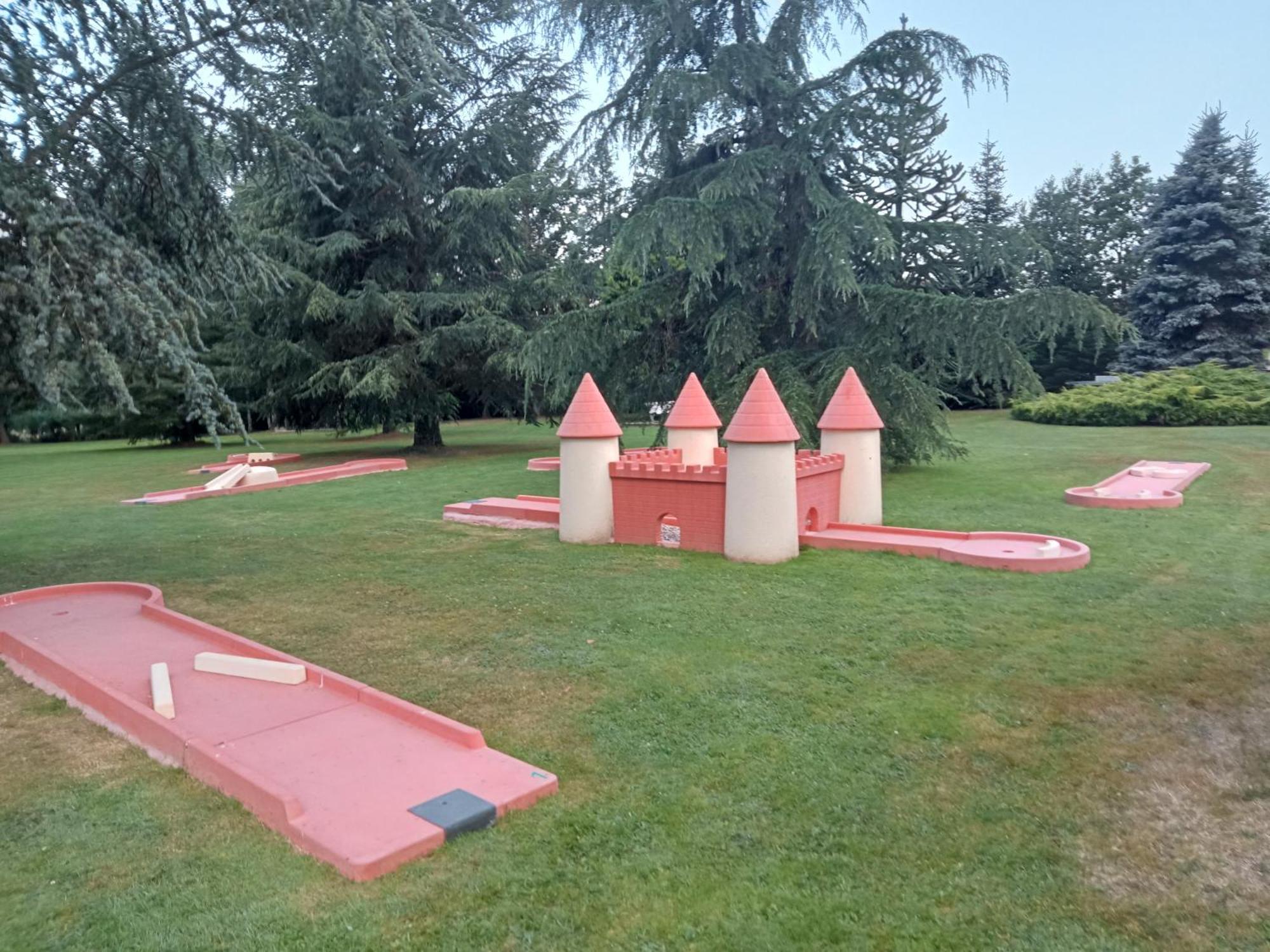 A L'Oree Du Parc Saint-Priest-des-Champs エクステリア 写真