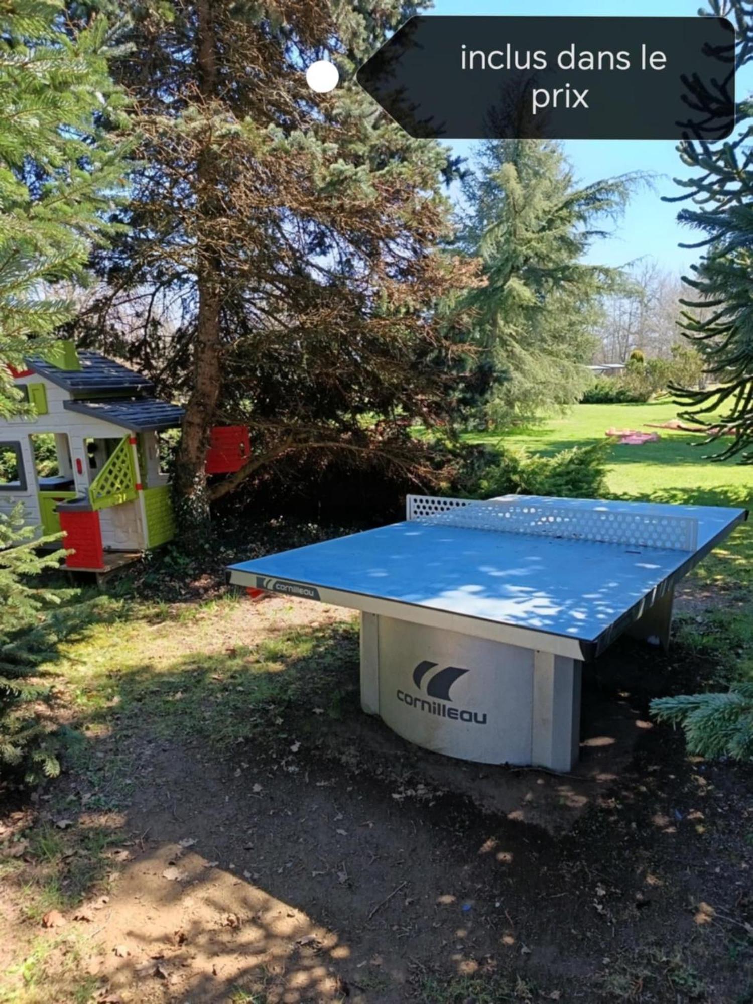 A L'Oree Du Parc Saint-Priest-des-Champs エクステリア 写真