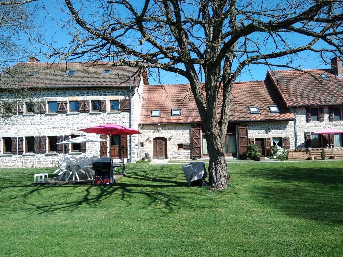 A L'Oree Du Parc Saint-Priest-des-Champs エクステリア 写真